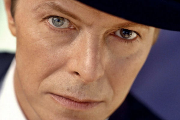 Lanzan una nueva versión del clip “Heroes” de David Bowie para conmemorar el aniversario de la canción