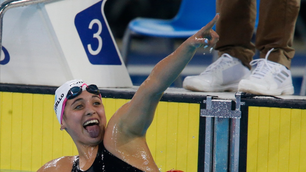 Delfina Pignatiello, campeona en 400 metros libres. A las 19 años es la sensación de la natación mundial.